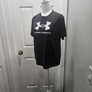 Under Armour Men's Black T-Shirt